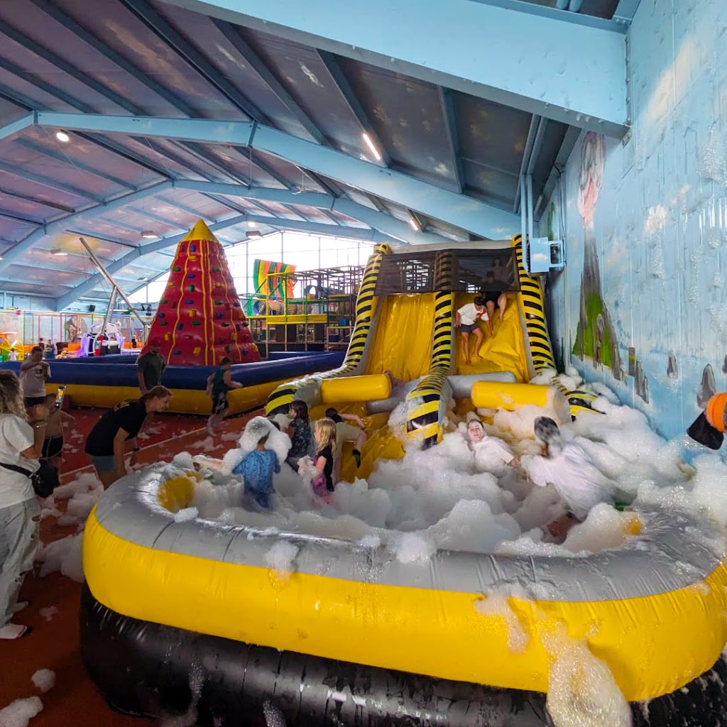 Bild von Freizeitpark Landsberg - Wasserpark, Indoorspielplatz, Bowling, Sport, Sauna, Restaurant, Eiscafé