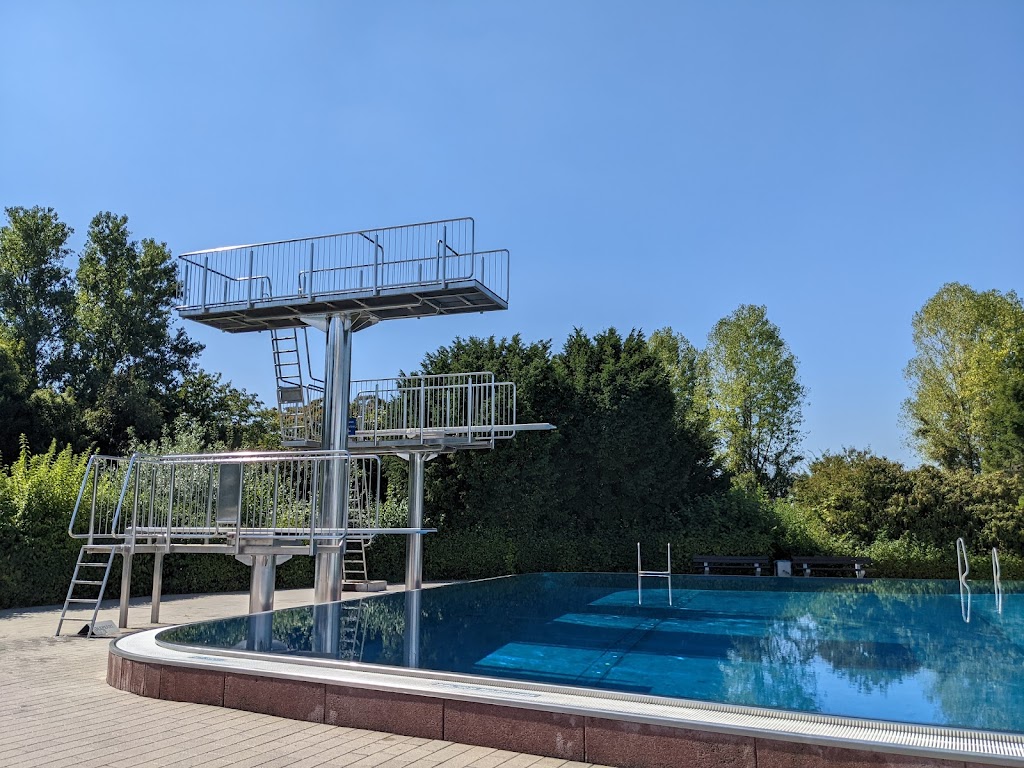 Bild von Indoor and outdoor pools Ketch