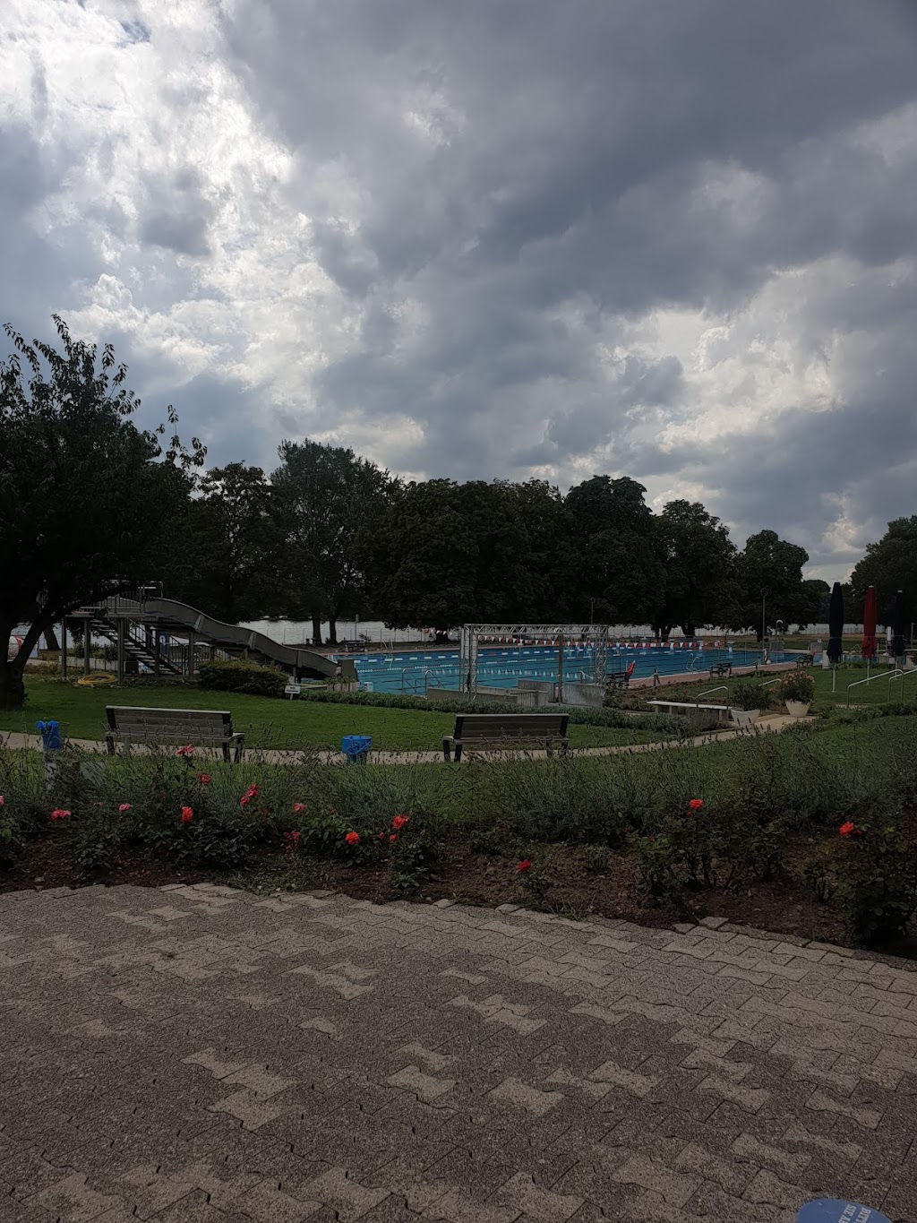 Bild von Schwimmbad Eltville