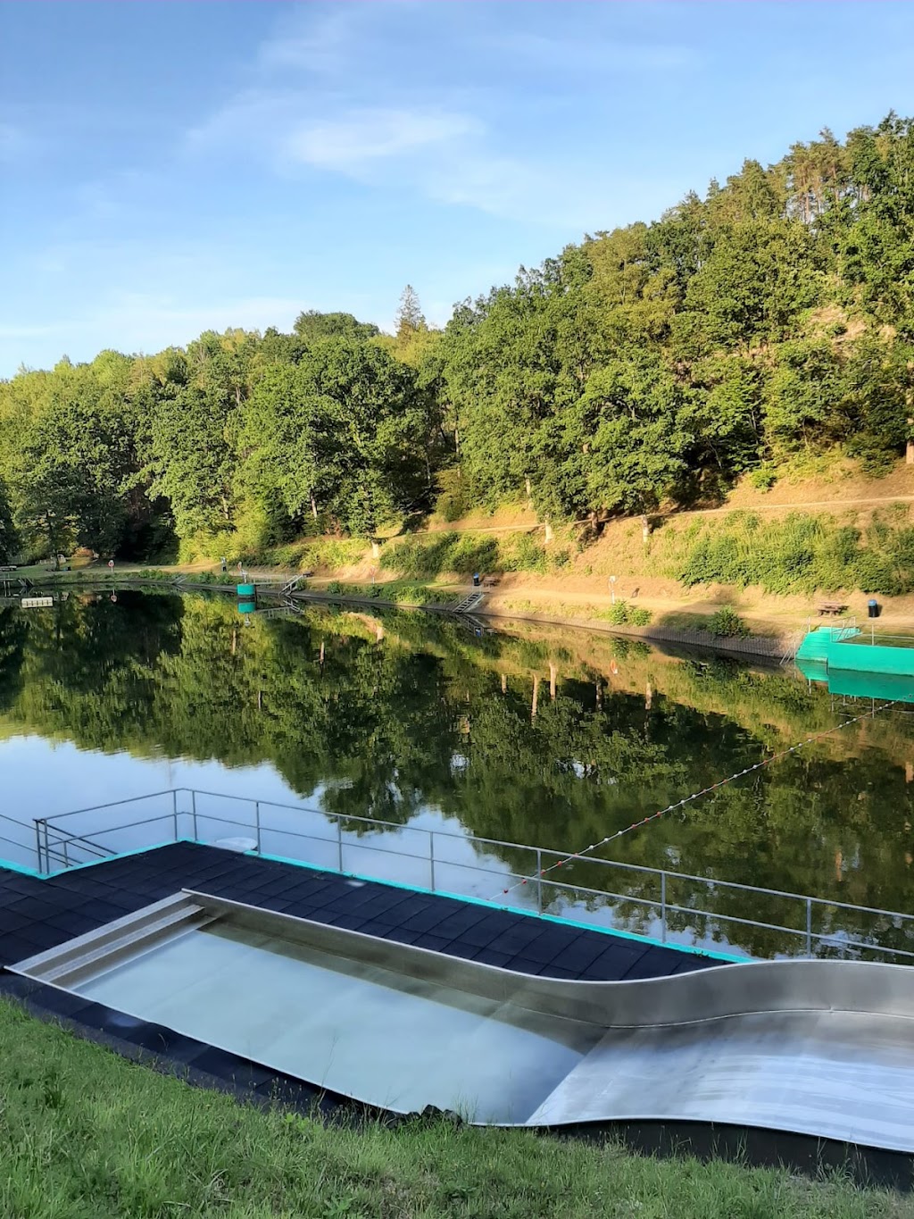 Bild von Naturfreibad Schinderweiher
