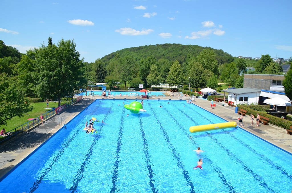 Bild von Indoor and outdoor pools Meschede