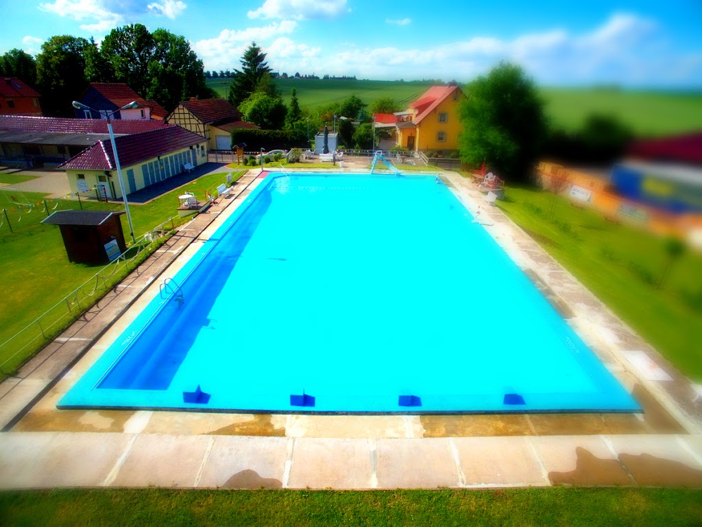 Bild von Schwimmbad Weberstedt