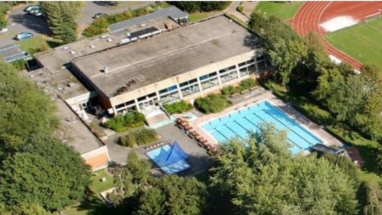 Bild von Indoor u. outdoor pool